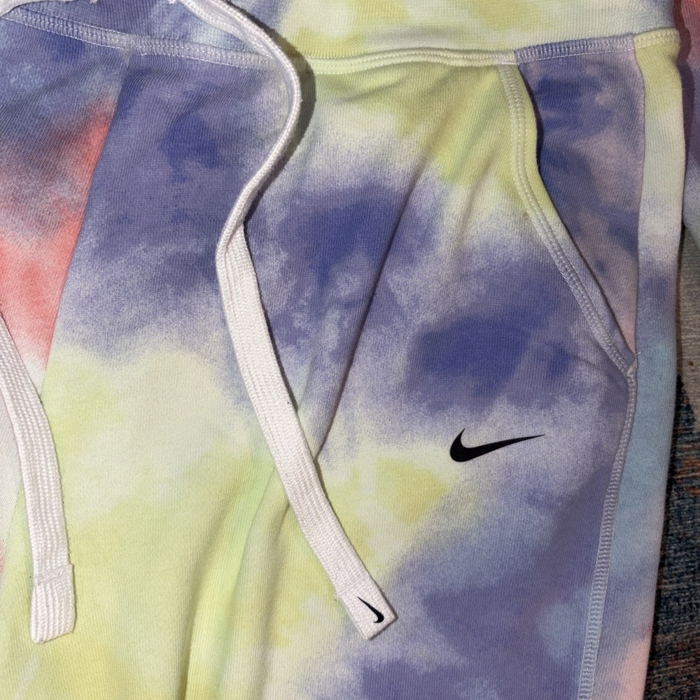 Nike Tie Dye Joggers & Cropped Hoodie Set Med Athleisure / Baddie/ Streetwear - Picture 9 of 10